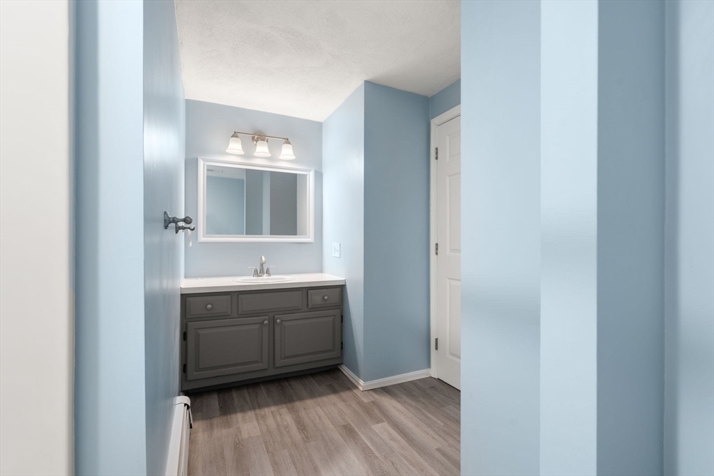 14 Turner Ridge Road Marlborough, MA 01752 - Photo 22 of 33