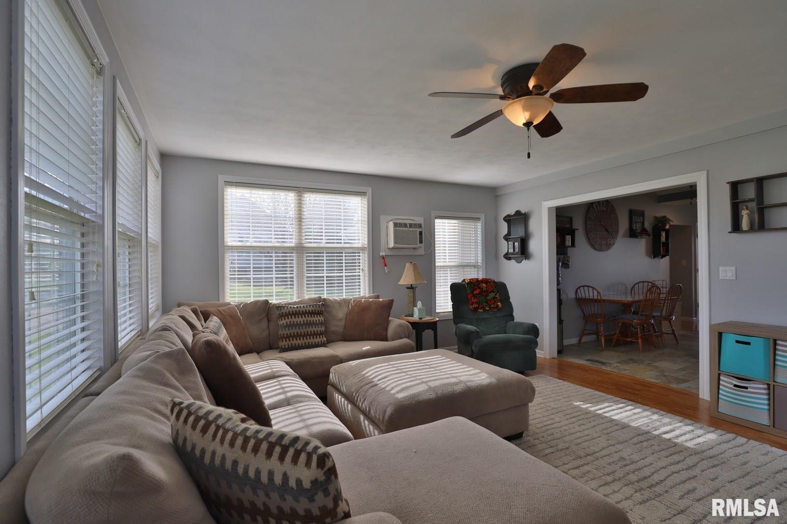 1214 Spring Bay Road East Peoria, IL 61611 - Photo 13 of 22 Gallery Image 13
