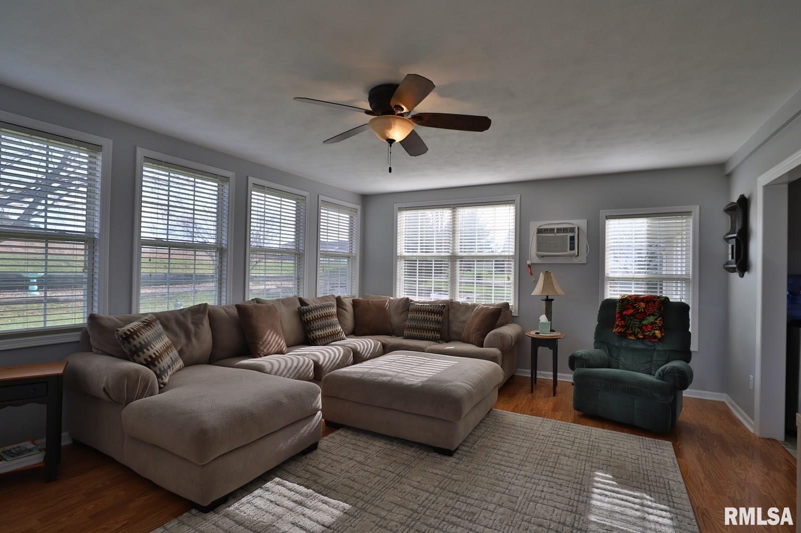 1214 Spring Bay Road East Peoria, IL 61611 - Photo 14 of 22 Gallery Image 14
