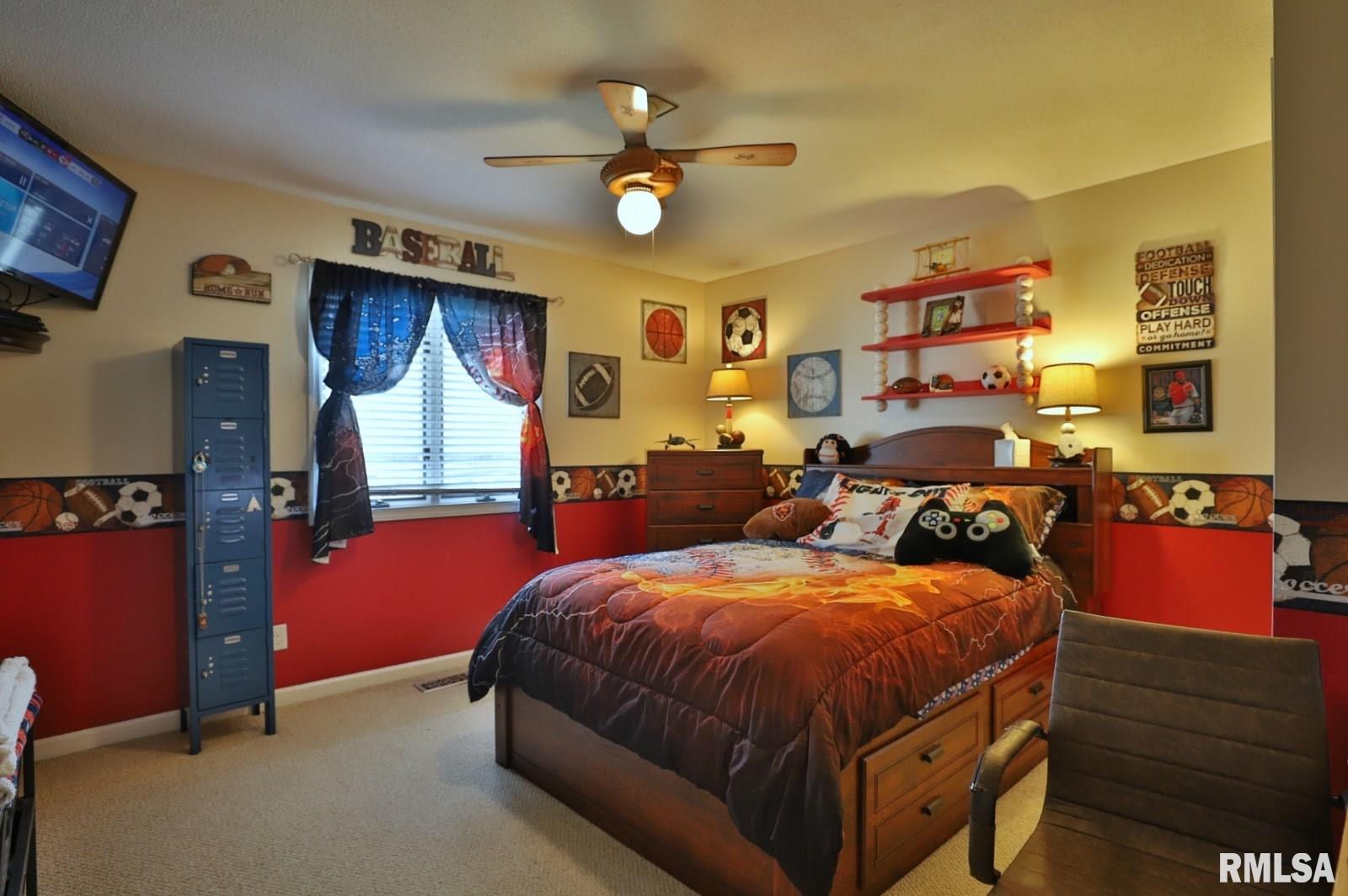 1214 Spring Bay Road East Peoria, IL 61611 - Photo 18 of 22 Gallery Image 18