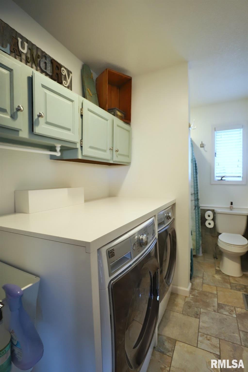 1214 Spring Bay Road East Peoria, IL 61611 - Photo 20 of 22 Gallery Image 20