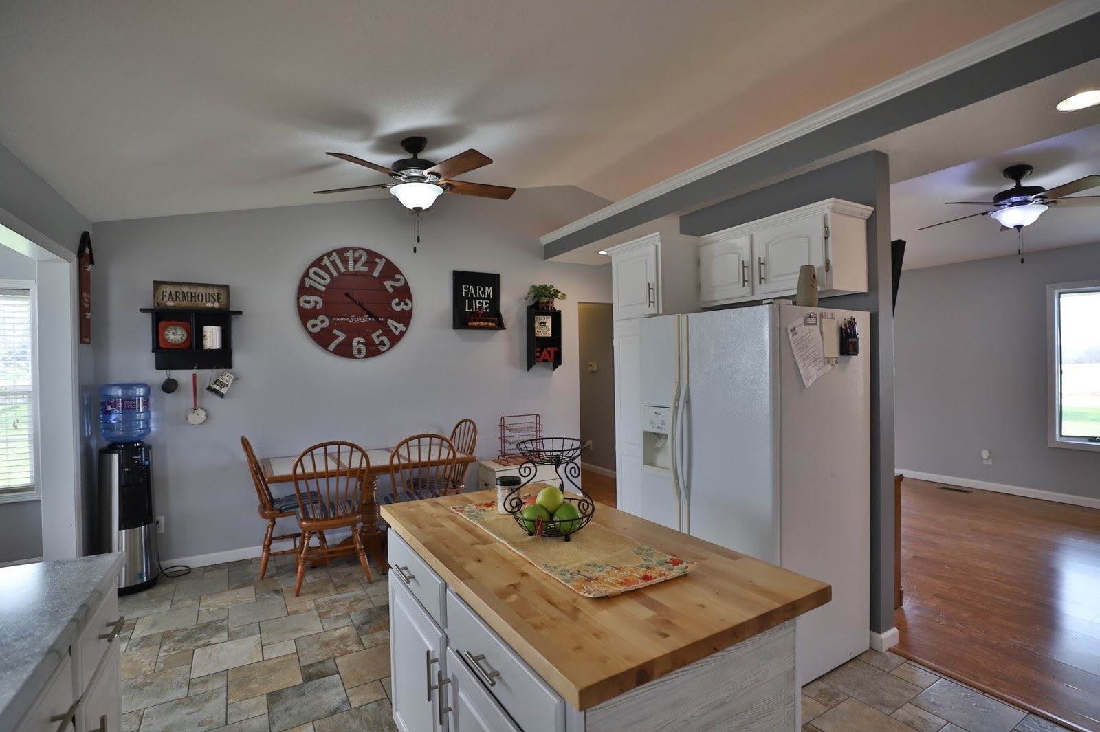 1214 Spring Bay Road East Peoria, IL 61611 - Photo 9 of 22 Gallery Image 9