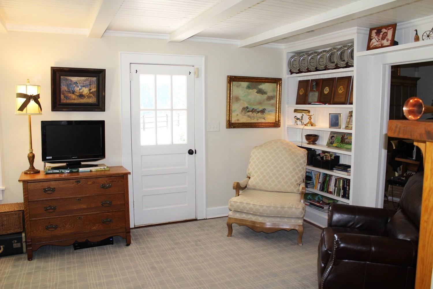 264 Causey Road Vass, NC 28394 - Photo 14 of 48 Living Room