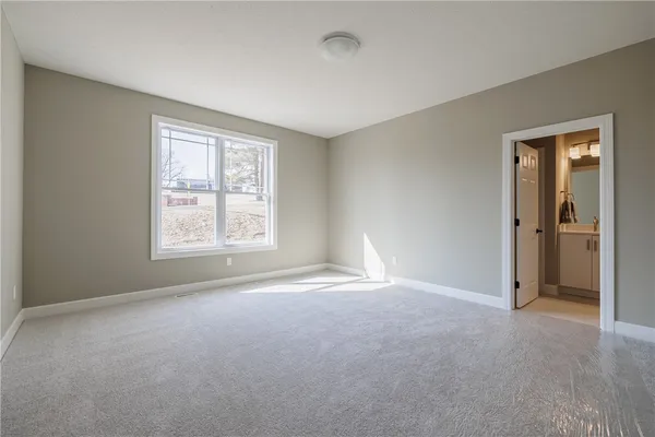 $537,500 | 6 Eagle Hollow, Penfield, NY 14526