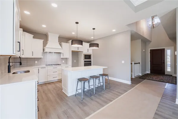 $537,500 | 6 Eagle Hollow, Penfield, NY 14526