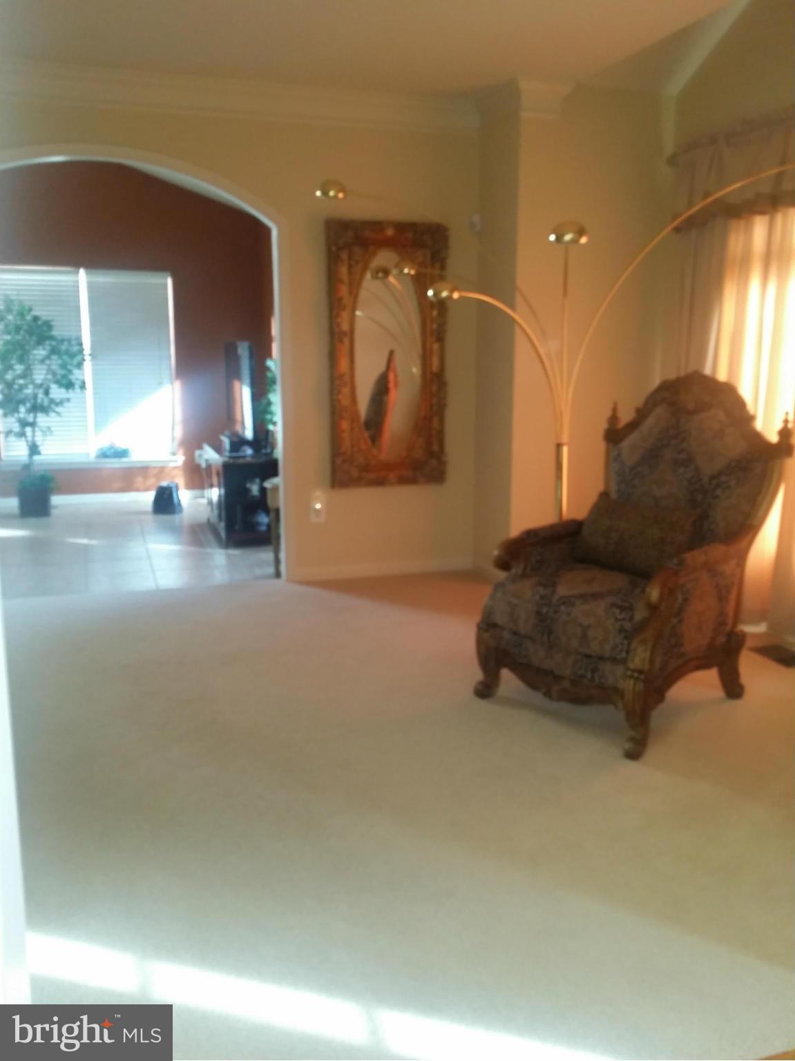 6600 Cork Tree Way Clinton, MD 20735 - Photo 4 of 19 Living Room
