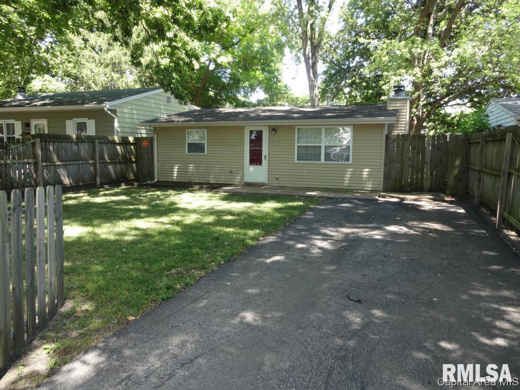 1008 North Indiana Avenue Springfield, IL 62702 - Photo 1 of 18