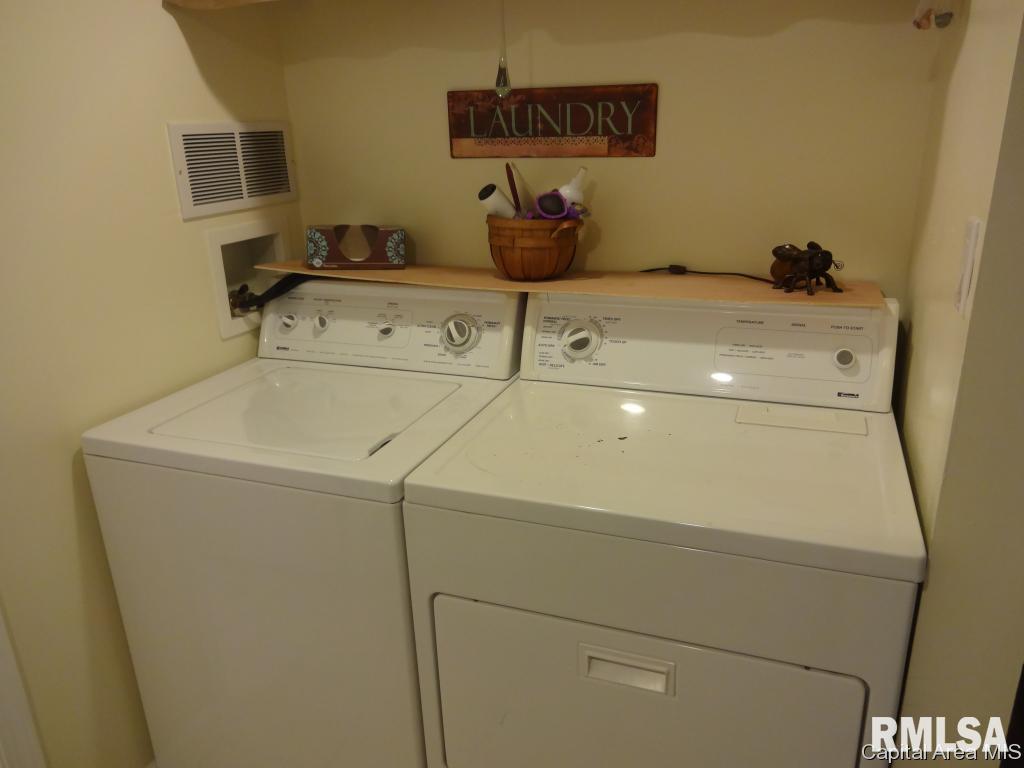 1008 North Indiana Avenue Springfield, IL 62702 - Photo 11 of 18