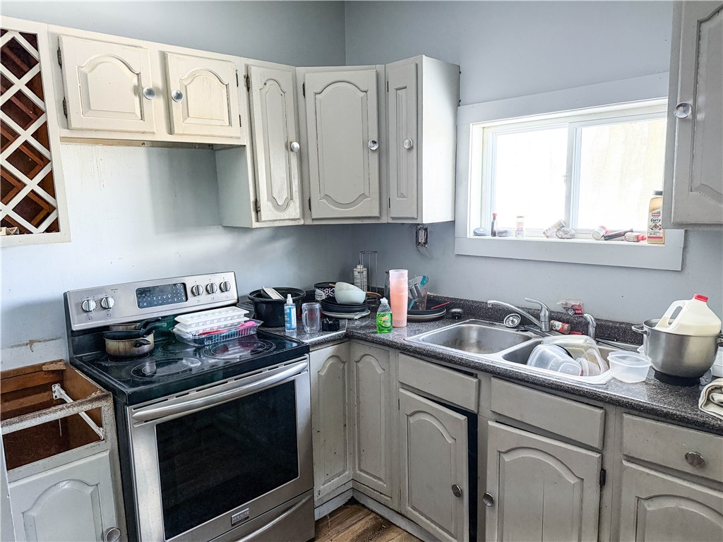 292 Child Street Rochester, NY 14611 - Photo 5 of 10