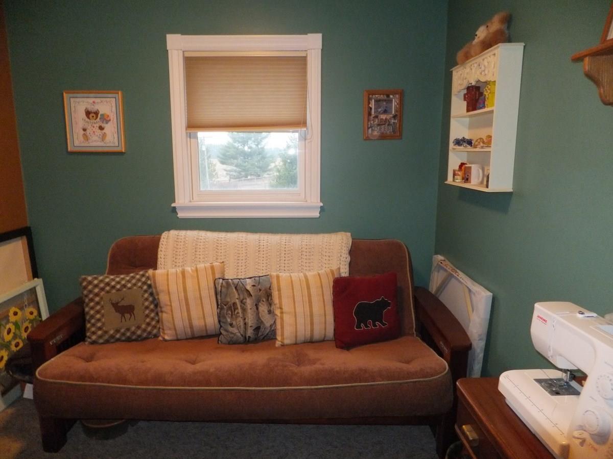 586 East Kasson Road Maple City, MI 49664 - Photo 18 of 47 1829423-17.JPG