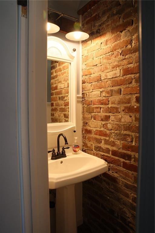 3990 Remaley Road Murrysville, PA 15668 - Photo 11 of 25 Main Floor bath