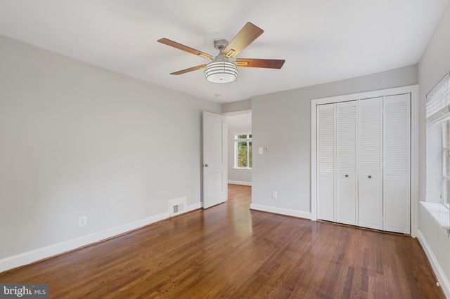 $1,056,000 | 2406 South Arlington Ridge Road, Arlington, VA 22202