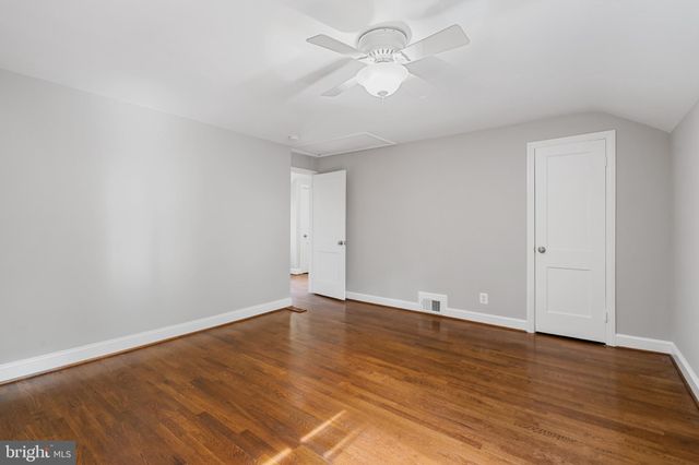 $1,056,000 | 2406 South Arlington Ridge Road, Arlington, VA 22202