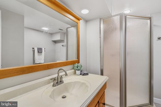 $1,056,000 | 2406 South Arlington Ridge Road, Arlington, VA 22202