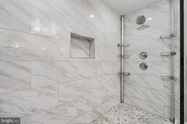 $1,056,000 | 2406 South Arlington Ridge Road, Arlington, VA 22202