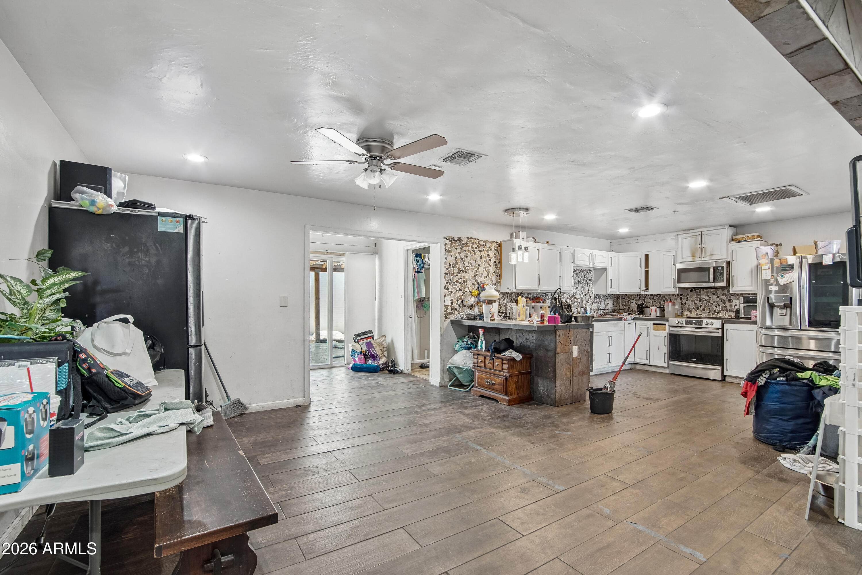3829 West Thunderbird Road Phoenix, AZ 85053 - Photo 9 of 30 9-print-W Thunderbird Rd-S2306-009