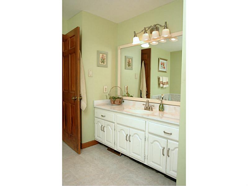 2534 Riva Ridge Court Franklin Park, PA 15090 - Photo 14 of 24 Master Bath/Spa.