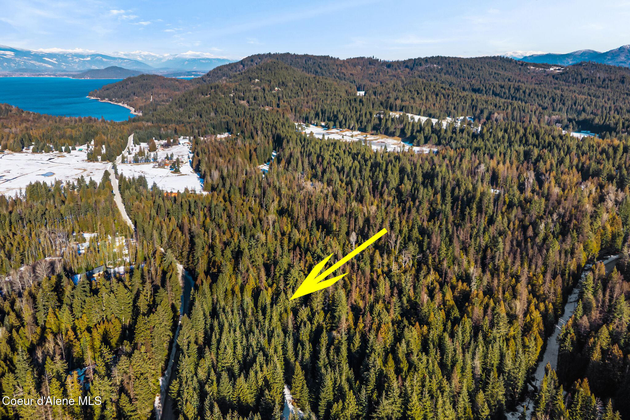 9775 Bottle Bay Road Sagle, ID 83860 - Photo 9 of 26 .