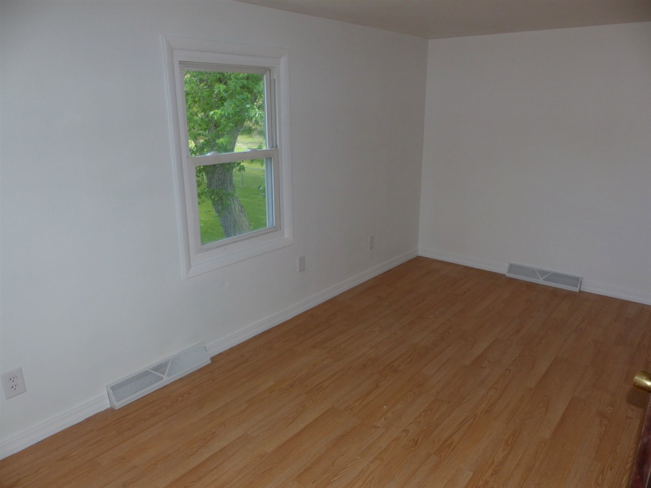 12281 Day Road Mishawaka, IN 46545 - Photo 16 of 33 Gallery Image 16
