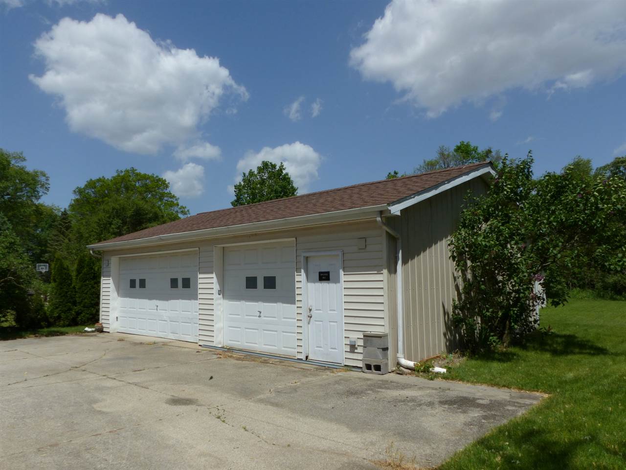 12281 Day Road Mishawaka, IN 46545 - Photo 21 of 33 Gallery Image 21