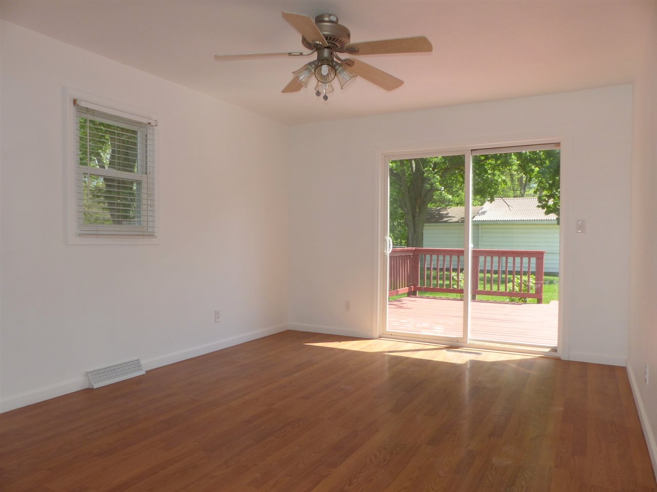 12281 Day Road Mishawaka, IN 46545 - Photo 10 of 33 Gallery Image 10