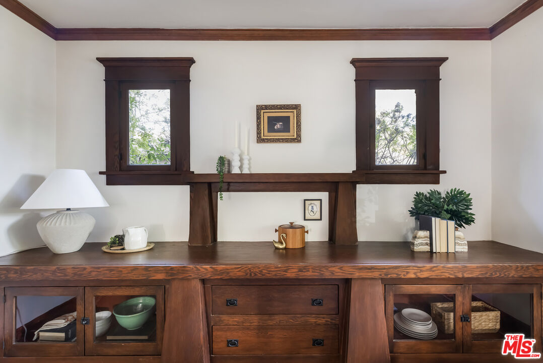 1643 Whitefield Road Pasadena, CA 91104 - Photo 12 of 31