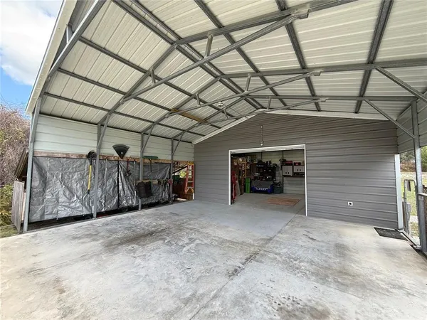 a view of a garage