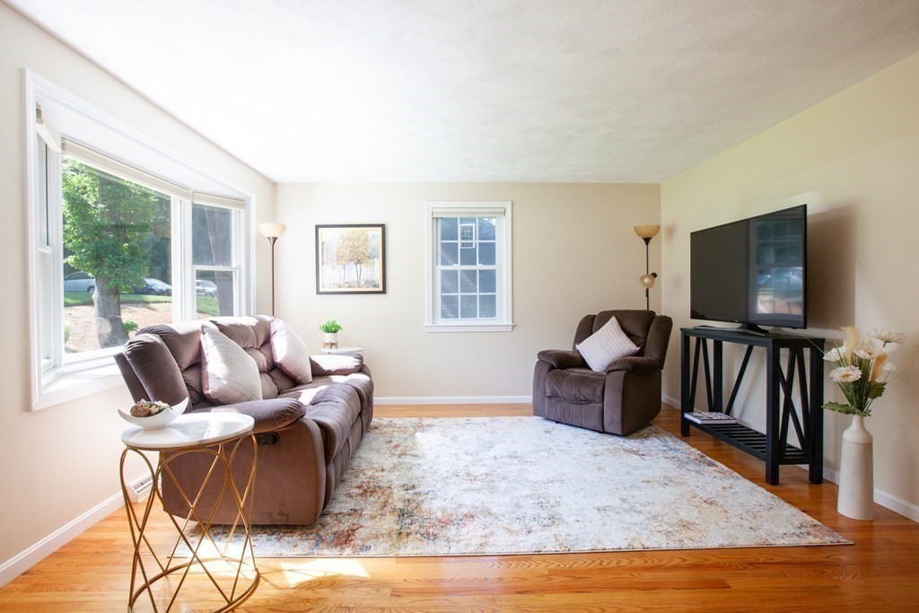 4 Apple Ridge Road, Unit 1 Maynard, MA 01754 - Photo 4 of 26 Gallery Image 4
