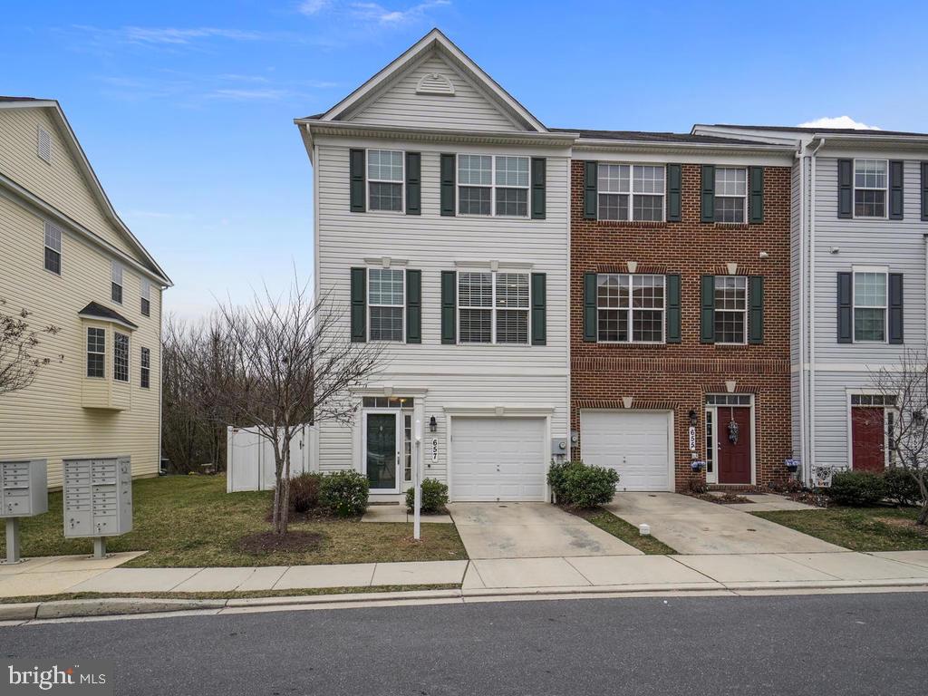657 Tivoli Road Frederick, MD 21703 - Photo 3 of 44