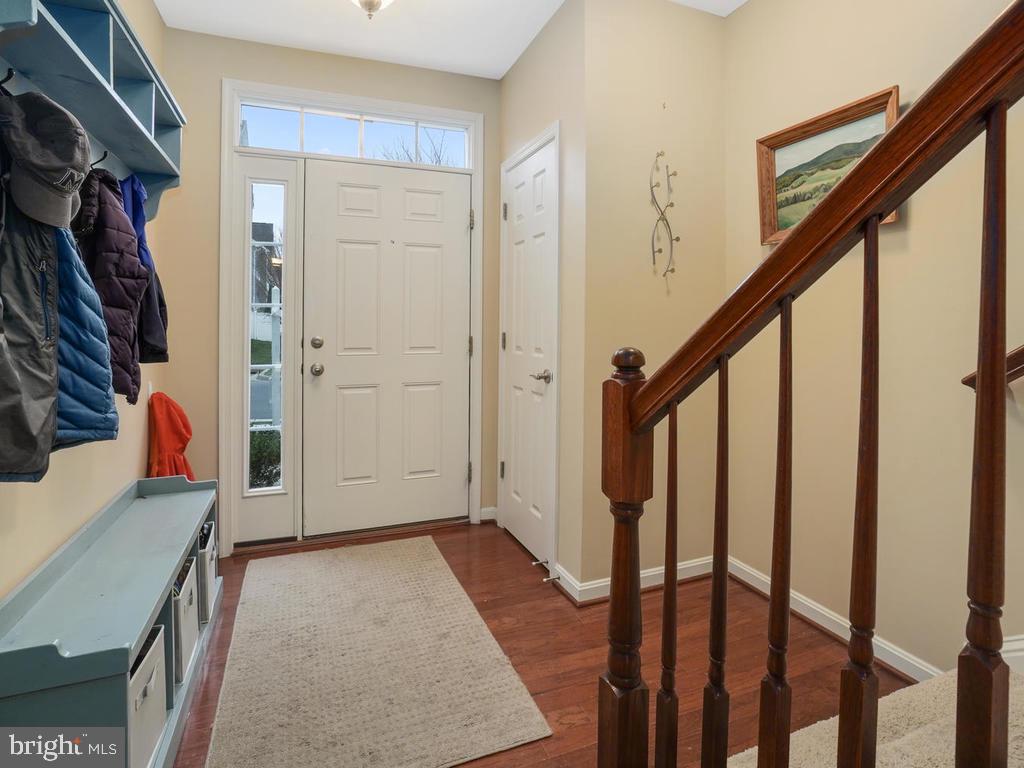 657 Tivoli Road Frederick, MD 21703 - Photo 5 of 44