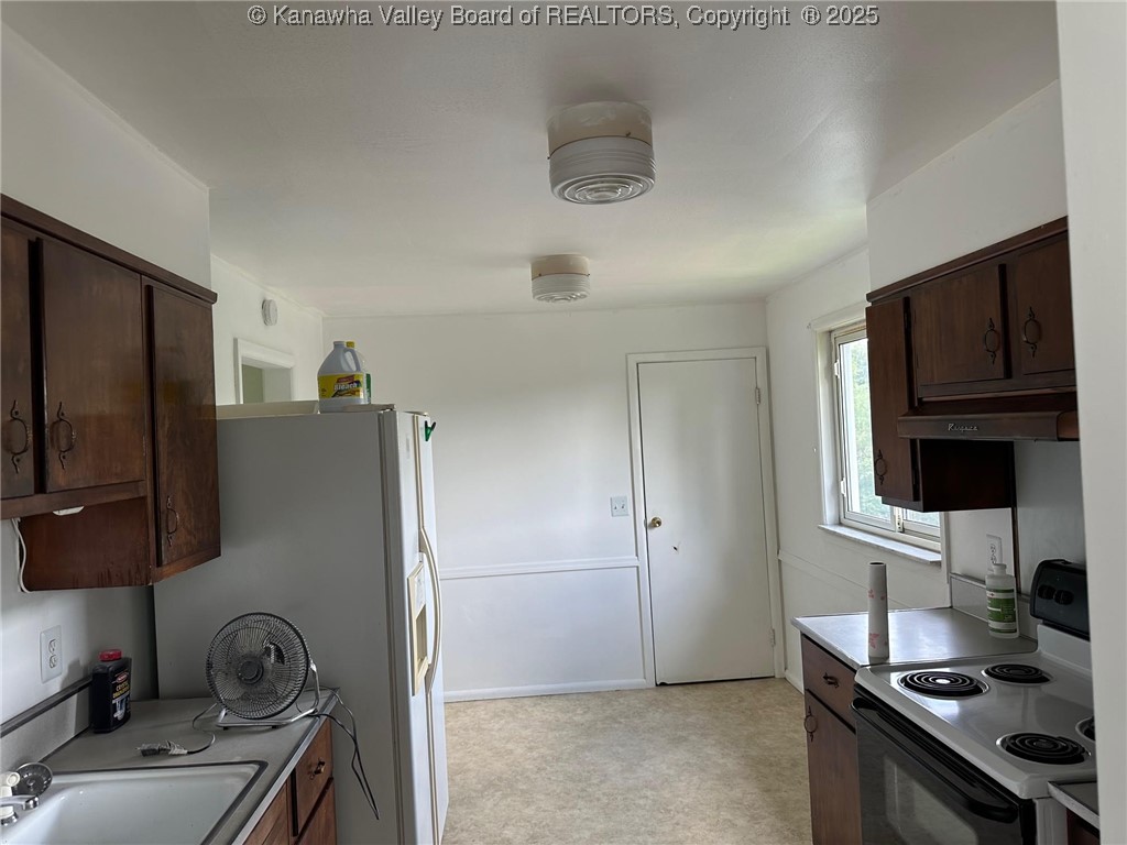1118 Forest Road Charleston, WV 25314 - Photo 3 of 10 Gallery Image 3