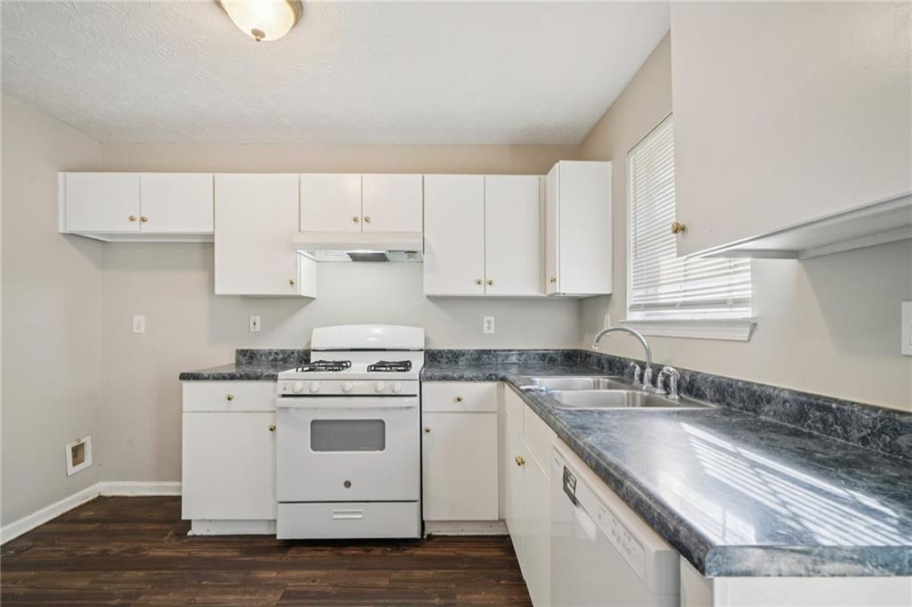 1443 Pebble Ridge Lane Hampton, GA 30228 - Photo 10 of 24