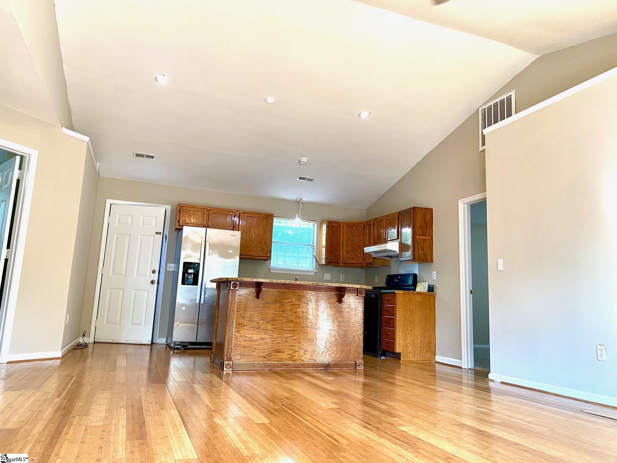 6 Ridgeside Court Greenville, SC 29617 - Photo 8 of 27 Gallery Image 8