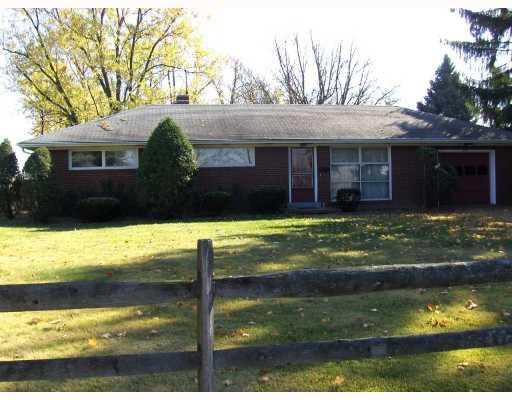 597 Wack Drive Rochester, PA 15074 - Photo 1 of 9 Exterior Front.