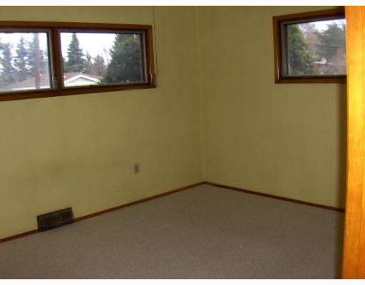 597 Wack Drive Rochester, PA 15074 - Photo 5 of 9 Master Bedroom.