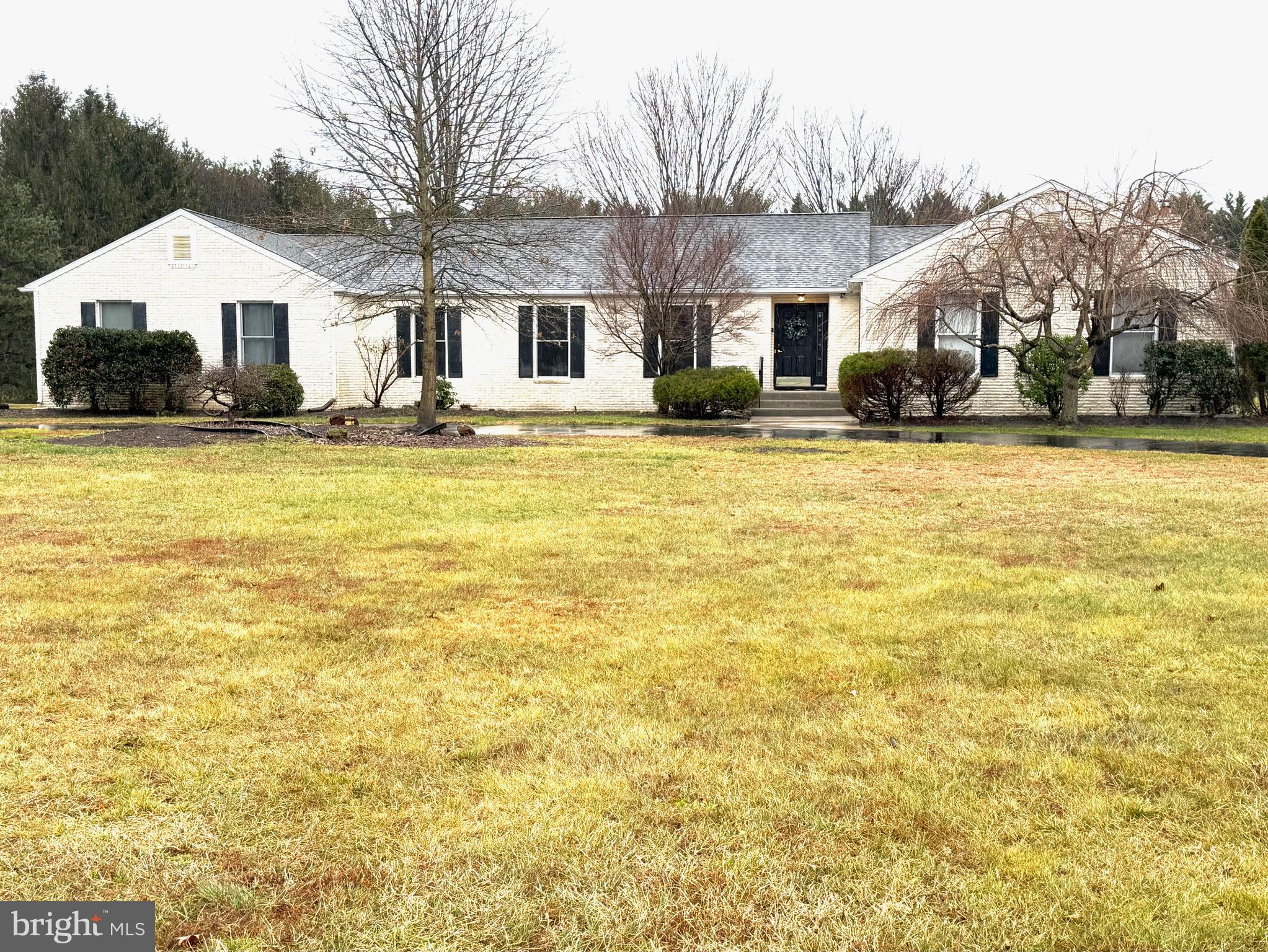 5 Githens Lane Lumberton, NJ 08048 - Photo 1 of 1 a front view of a house with a yard and garage