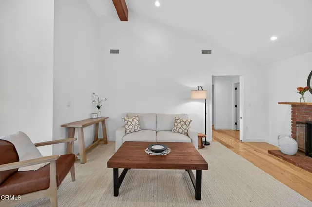 $1,225,000 | 412 Dayloma Avenue, Ventura, CA 93003