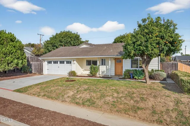 $1,225,000 | 412 Dayloma Avenue, Ventura, CA 93003