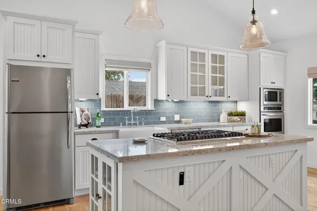 $1,225,000 | 412 Dayloma Avenue, Ventura, CA 93003