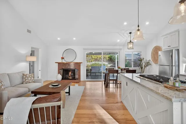 $1,225,000 | 412 Dayloma Avenue, Ventura, CA 93003