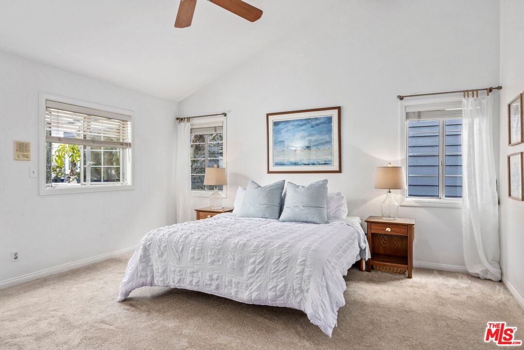 459 35th Street Manhattan Beach, CA 90266 - Photo 16 of 30