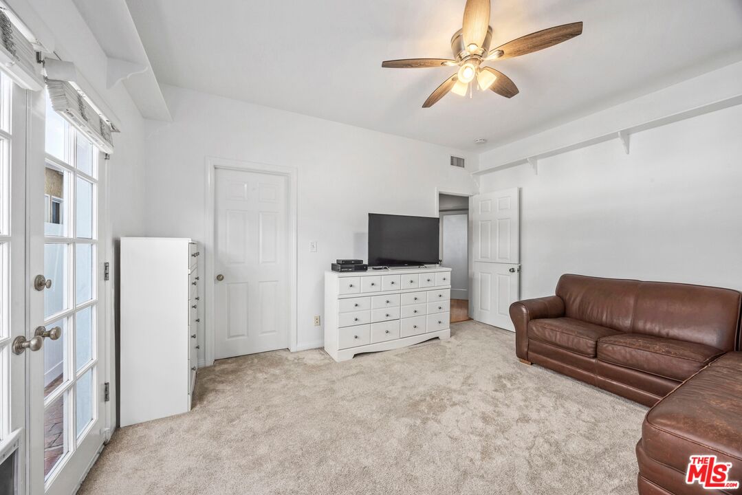 459 35th Street Manhattan Beach, CA 90266 - Photo 25 of 30