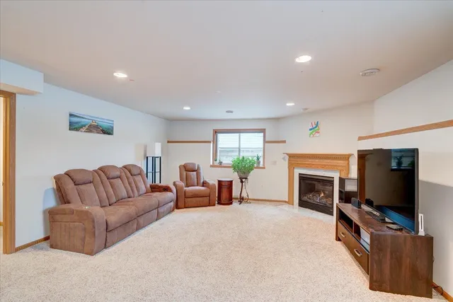 $375,000 | 829 Oregon Parks Avenue, Oregon, WI 53575