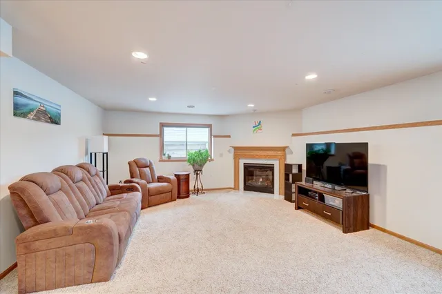 $375,000 | 829 Oregon Parks Avenue, Oregon, WI 53575