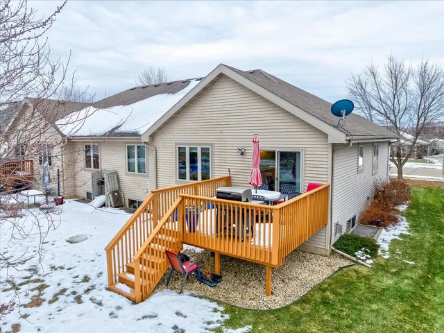 $375,000 | 829 Oregon Parks Avenue, Oregon, WI 53575