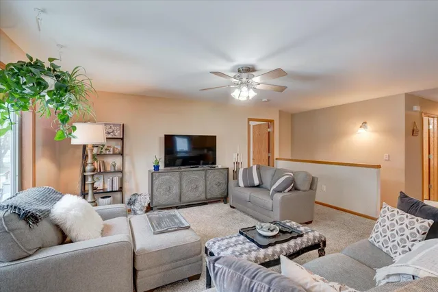 $375,000 | 829 Oregon Parks Avenue, Oregon, WI 53575