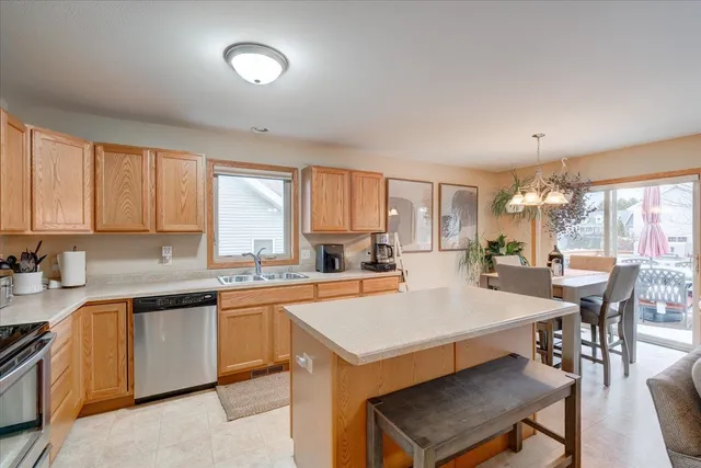 $375,000 | 829 Oregon Parks Avenue, Oregon, WI 53575