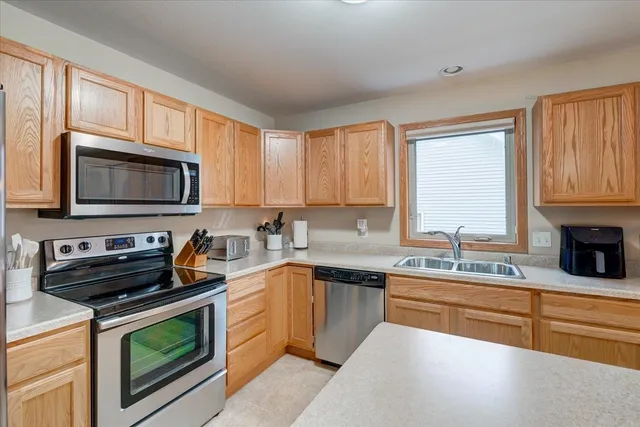 $375,000 | 829 Oregon Parks Avenue, Oregon, WI 53575