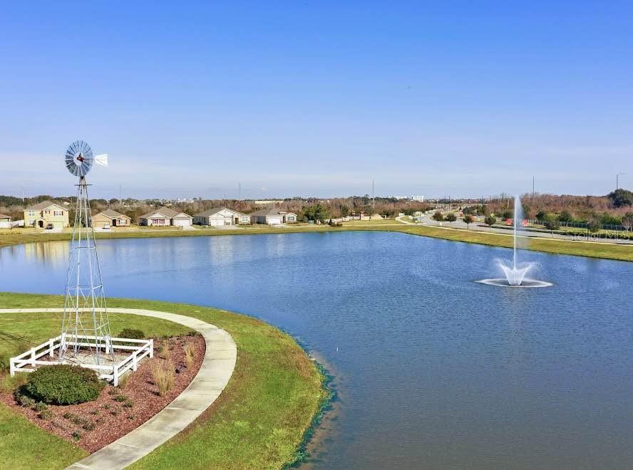 1784 Bull Hl Road Kissimmee, FL 34744 - Photo 26 of 33 a view of a swimming pool and an outdoor seating