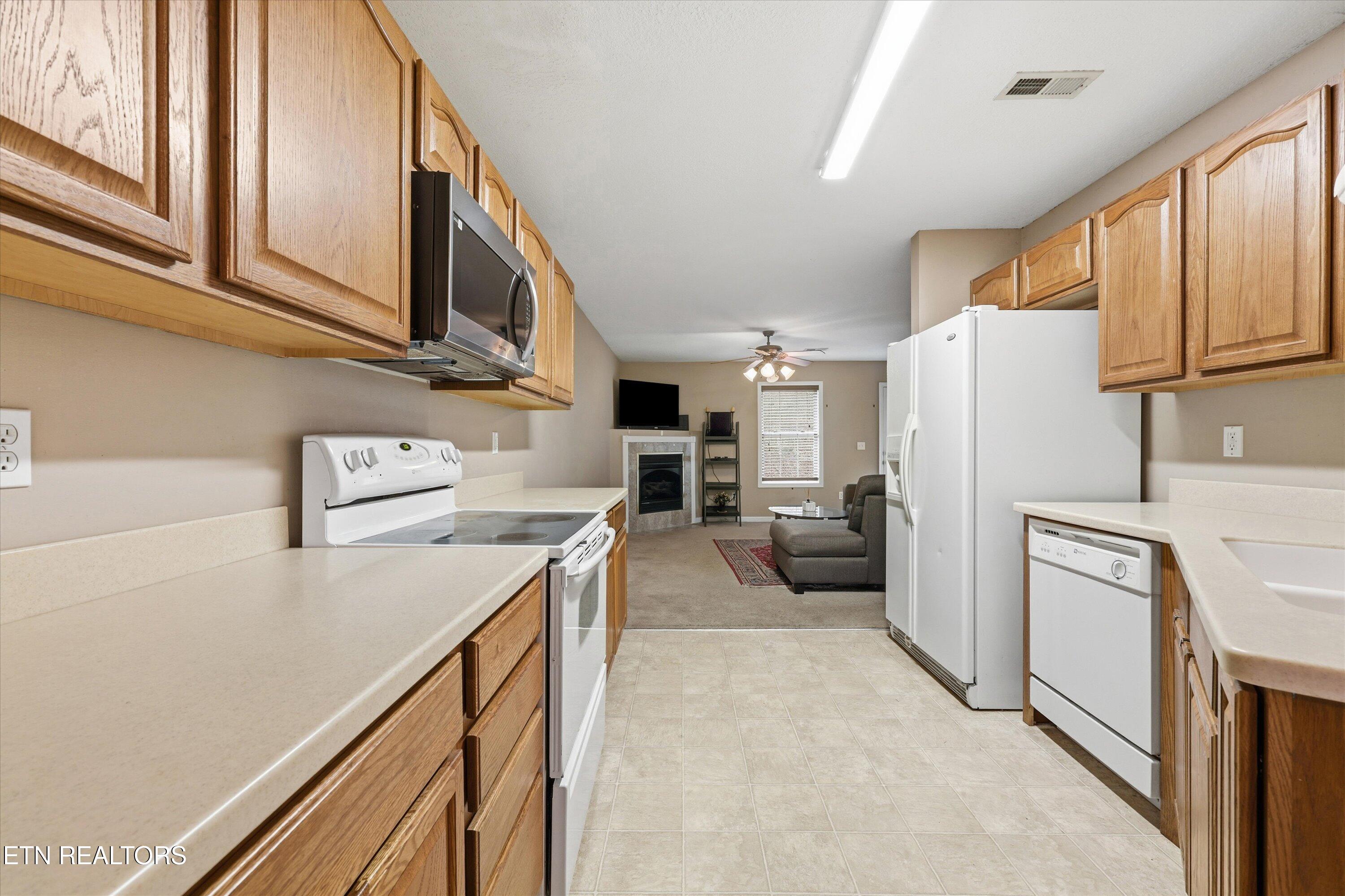 209 Covington Lane Maryville, TN 37804 - Photo 9 of 24 09-209 Covington Ln 11